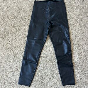 Abercrombie & Fitch Black High-Waisted Leggings